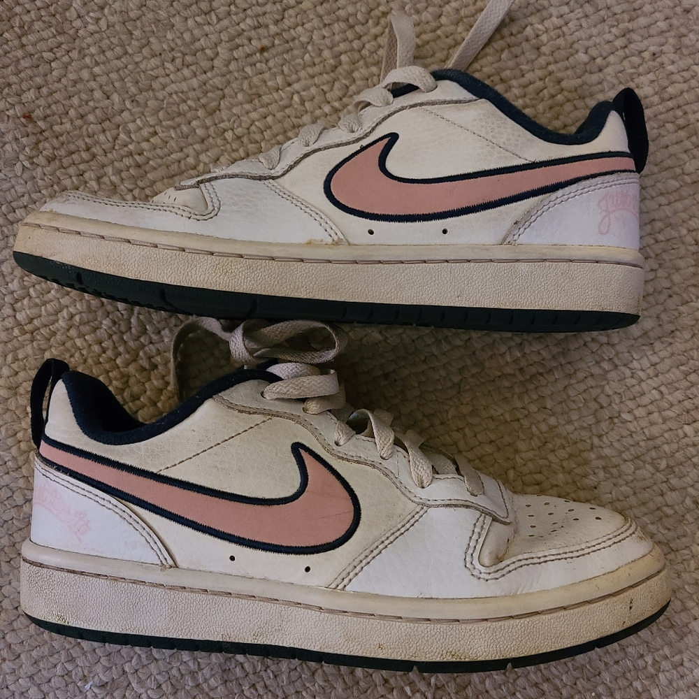 Nike Court Borough Low Kids size 3.5Y